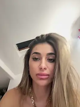 KaseyQuinn_ live sex cam