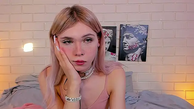 Blondy_Fina live sex cam