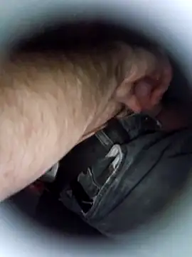 Spunwhiteboy1992 live sex cam