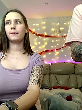 HotCaramellsTV live sex cam