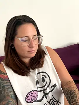 Thegr33ngypsy live sex cam