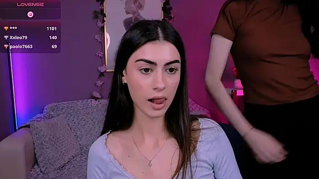 nekky_mouse live sex cam