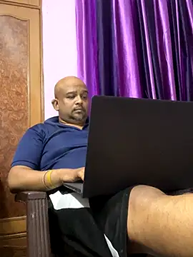 Dick_6inches_Delhi live sex cam