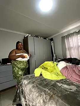 MissLola27's web cam