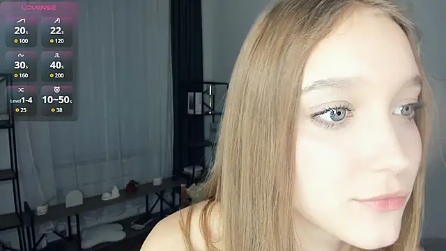 SerrenaAa live sex cam