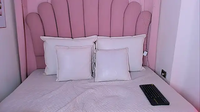 VanessaMirren's cam snapshot