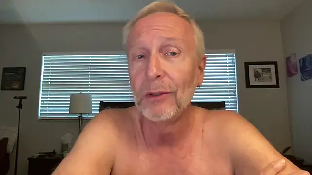 ApolloThrust live sex cam