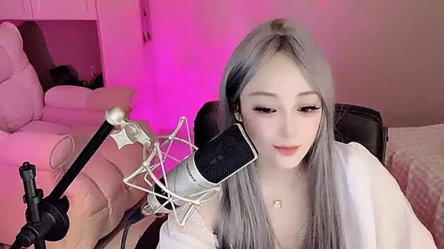 Daisy-77 live sex cam