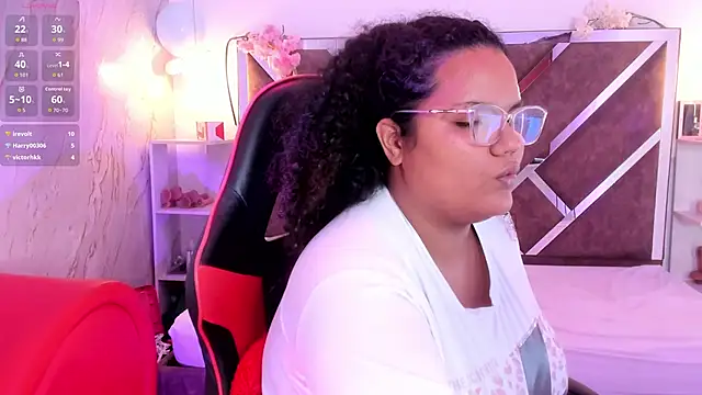 MhiaRey live sex cam