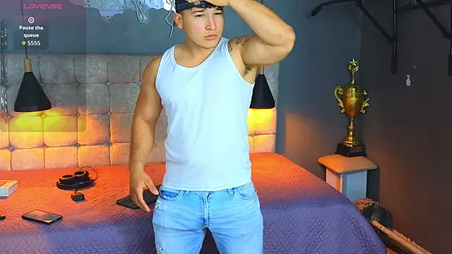 Horny_nick18 live sex cam