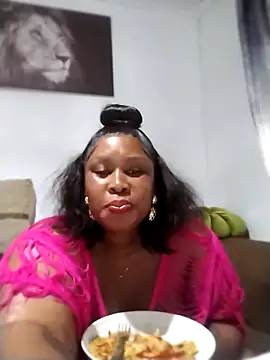 ThickyMinajxx live sex cam