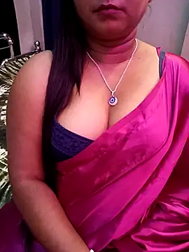 ella_mariya live sex cam