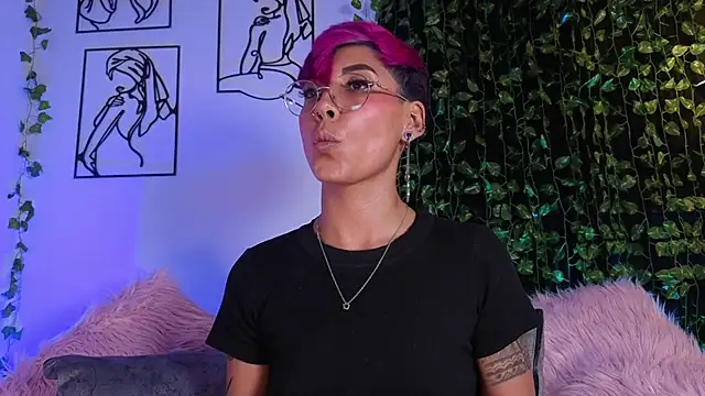 MiaMorgan_'s web cam