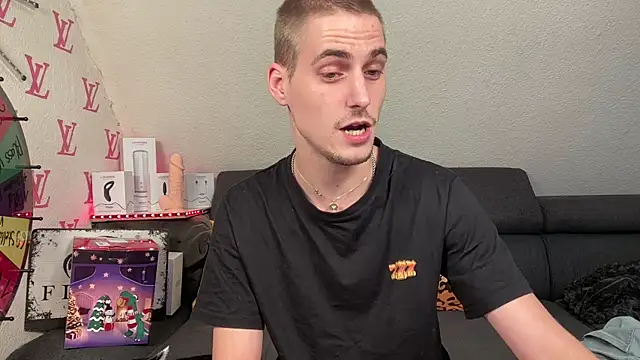 Cookieboy88 live sex cam
