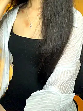 Nhinhi18's web cam