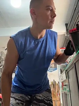 Paul22cm- live sex cam