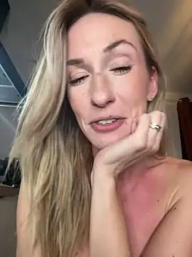 lola_tentatiion live sex cam