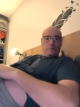 bogland33 live sex cam