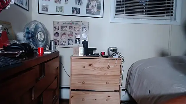 hottottrot691 live sex cam