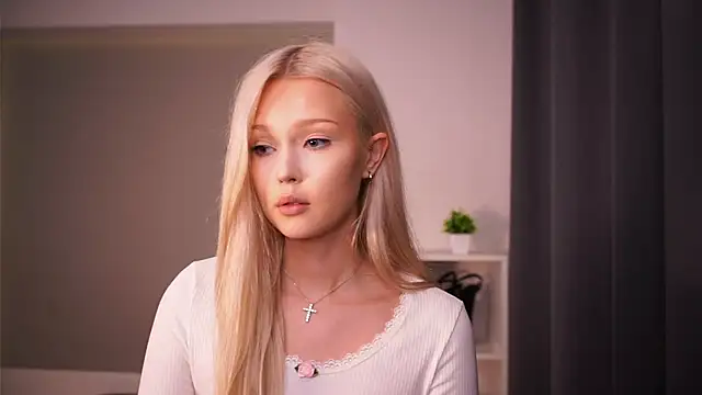KaryTasch live sex cam