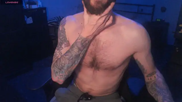 SexxxyLouis's cam snapshot