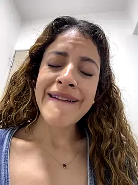 alana15 live sex cam