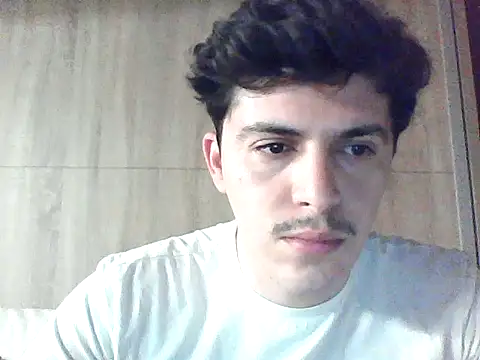 dock_75's web cam