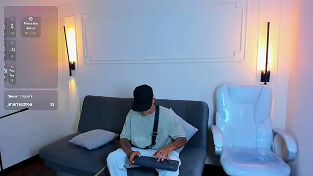 Paradise_boy_s live sex cam