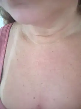 SOLTEIRASIGILO live sex cam