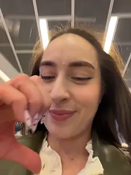 Holly_Play live sex cam
