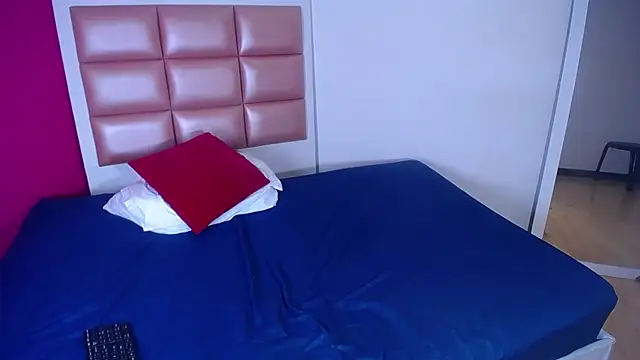 sexycum_dumpster's web cam