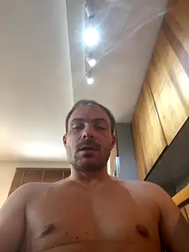 Adventurehotman live sex cam