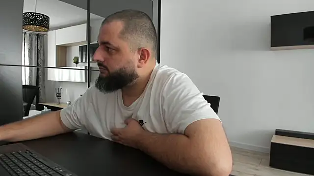 DravenPeak live sex cam