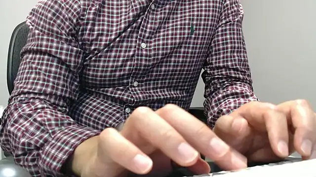 OfficeBoy_M live sex cam