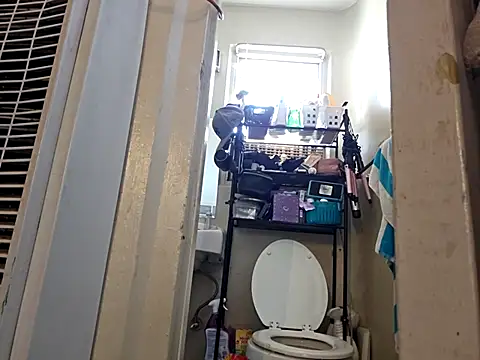 UncutHammer69's web cam