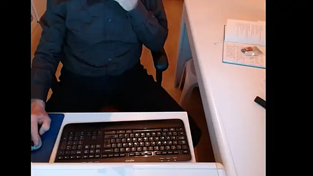 dutchpornking's cam snapshot