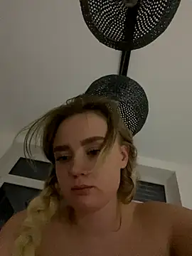 CherryEmmy live sex cam