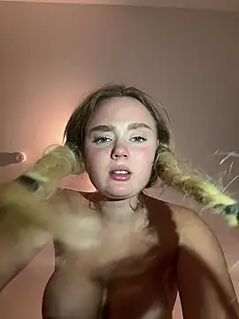 CherryEmmy live sex cam