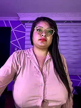 MiiaaJoness's web cam
