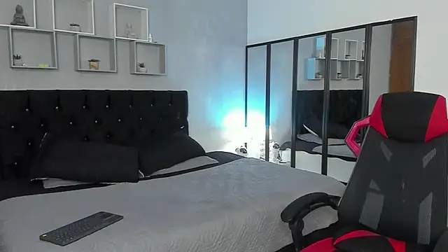 tyler_hank01 live sex cam