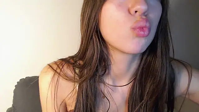 Astridwet live sex cam
