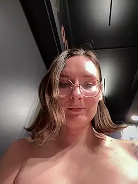 The_Snowwhitee live sex cam