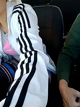 Mia_and_Braian live sex cam