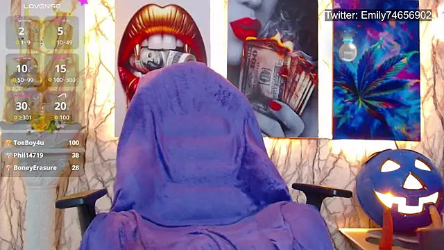 EmiTranny live sex cam