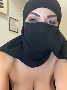 Amberonee31 live sex cam
