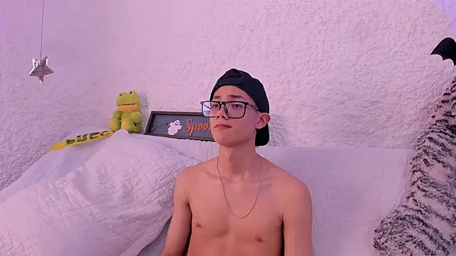thiago_kinghot live sex cam