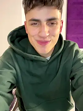 AdrianRinaldi live sex cam