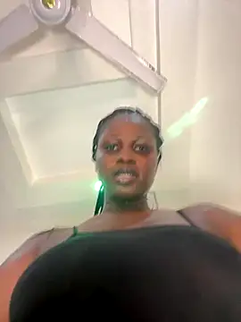 t-Booty_risky_ live sex cam