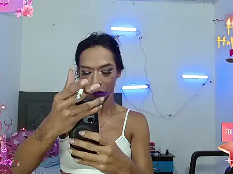 nicollsexxt live sex cam