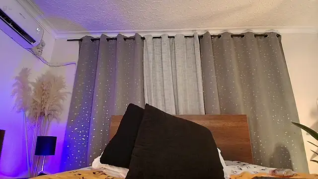 ivannajackson live sex cam